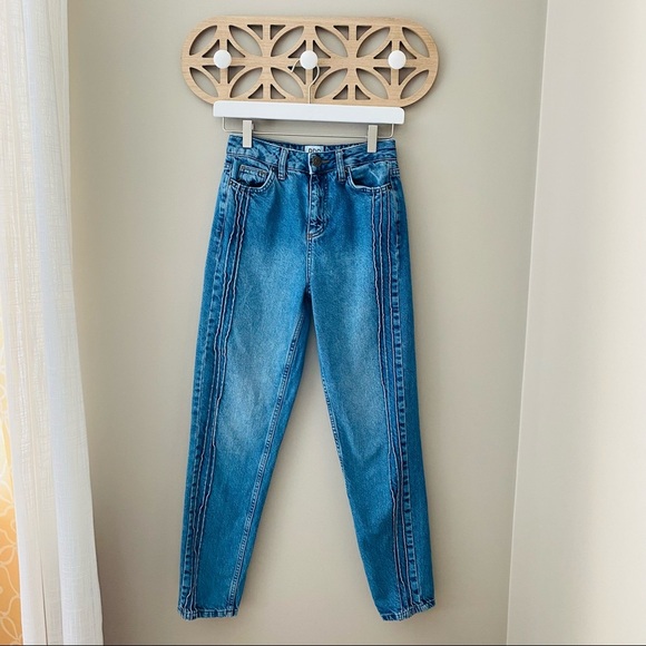 BDG by Urban Outfitters Pintuck Mom Denim Jean Blue Sz 24 - Picture 1 of 9
